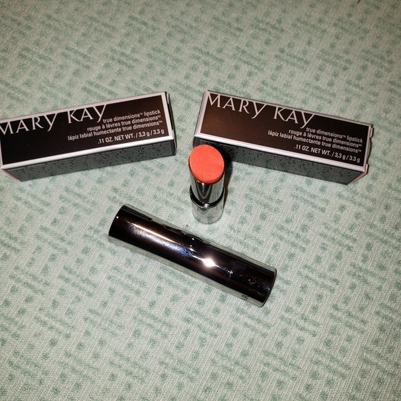 Mary Kay Shock Tart Lip Gloss - Picture 3 of 5